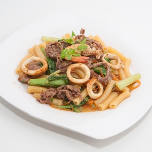 Nui xào thập cẩm